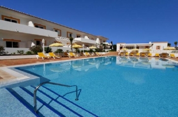 REHABILITATION INTERIOR AND EXTERIOR REPAIRS TOURISTIC DEVELOPMENT VILA BRANCA LAGOS