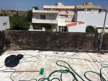 EMPREITADA IMPERMEAZAÇÃO COBERTURA MORADIA FARO